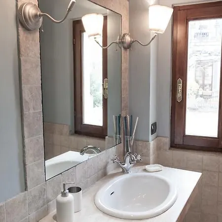 아파트 Santa Croce Elegant With Garage 피렌체