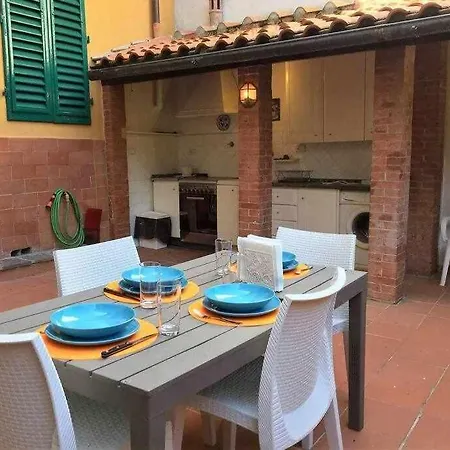 Santa Croce Elegant With Garage Daire *