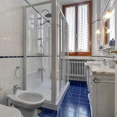 Santa Croce Elegant With Garage Apartamento Florença